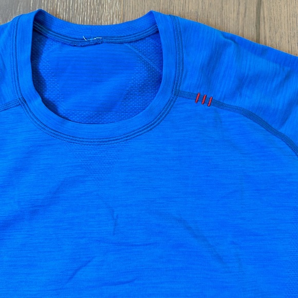 Lululemon Metal Vent Tech Mens Tshirt - Picture 2 of 4